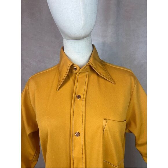 Vintage 1970s Plus Size Golden Yellow Blouse Dagger Collar Top Mod MCM Disco L - Picture 3 of 8